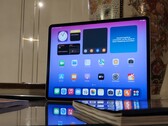 Apple обзор iPad Air 13 (2025)