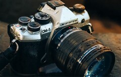 OM System выпускает новую модель OM-5 с USB-C и эргономическими улучшениями. (Источник изображения: OM System)