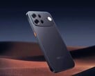 Смартфон Oppo A7 Pro Max доступен в трёх цветовых вариантах, в том числе в чёрном.