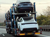 Старые и новые задние колеса 2025 Model Y (Источник изображения: OnlyBuyaTesla/X)