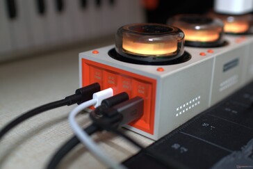Мы протестировали Moonbase, используя все порты USB-C одновременно.