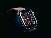 Huawei пытается подключить Apple Watch к HarmonyOS.