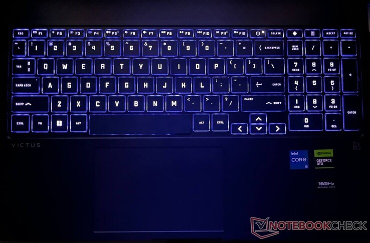 Клавиатура оснащена подсветкой с возможностью настройки цвета