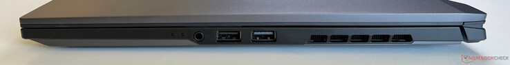 Справа: 3,5 мм аудиоразъем, USB 2.0 Type-A, USB 3.2 Gen1 Type-A (5 Гбит/с)