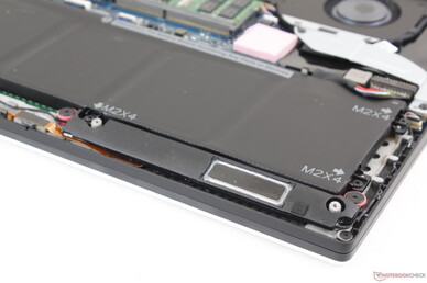 Качество динамиков и громкость не изменились со времен XPS 15 9570/9560 Качество динамиков и громкость не изменились со времен XPS 15 9570/9560
