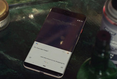 Ранее в ролике был показан неизвестный смартфон, после чего его заменили на Pixel 3 XL (Изображение: ixbt)