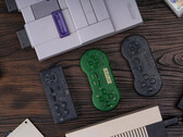 компания 8BitDo обновила еще один набор контроллеров, выпустив новую серию 'Transparent Series'. (Источник изображения: 8BitDo)