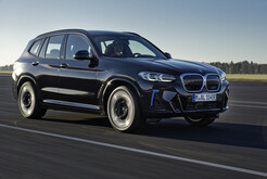 Фейслифтинг BMW iX3 G08 с 2022 года (Источник изображения: BMW)