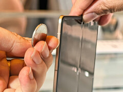 Этим летом Honor Magic V5 сразится с Galaxy Z Fold7 и X Fold5, а также с существующим Oppo Find N5. (Источник изображения: Weibo)