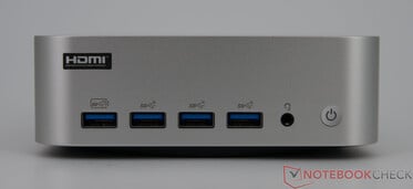 Geekom A9 Max - разъемы на передней панели