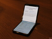 Samsung Galaxy Z Flip - второй сгибаемый смартфон Samsung. (Изображение: Notebookcheck)