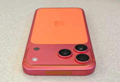 Оранжевый iPhone 17 Pro Max становится розовым