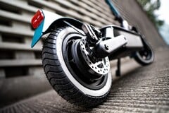 Компания SoFlow представила два новых электросамоката, в том числе модель SO4 Pro Max 2