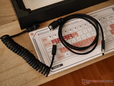 Кабель премиум-класса с намоткой USB-C-to-A aviator. 