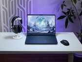 Alienware 16X Aurora оснащен антибликовым OLED-дисплеем.