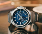 Часы Casio GST-B1000 (на фото) с синим циферблатом. (Источник изображения: Casioblog)