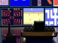 Фотография консоли Atari 2600 Console и джойстика CX40 в действии (источник изображения: Atari)