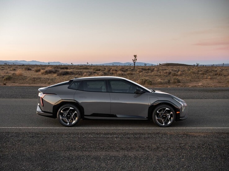 Полностью электрический седан Kia EV4. (Источник изображения: Kia)