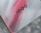 Практическое использование "iQoo 15". (Источник изображения: Geek Village Chief через Weibo)
