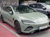 BYD Seal - серьезный конкурент Tesla Model 3 в Европе (Источник изображения: Out of Spec Reviews)