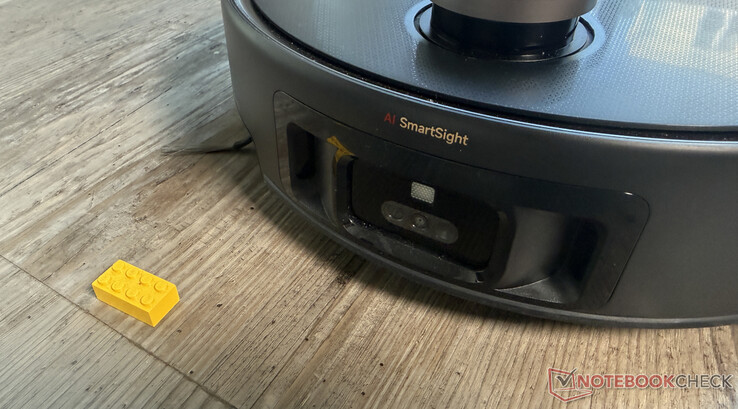 Система обнаружения препятствий Mova Z60 Ultra Roller отлично справилась с тестом