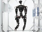 Гуманоидный робот Helios от Orbit Robotics имеет четыре руки, но не имеет ног, поскольку в космосе они ему не нужны.