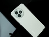 Неизвестно, будут ли телефоны Xiaomi 15T повторять дизайн Redmi K80 Extreme Edition. (Источник изображения: Digital Chat Station)