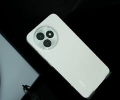 Неизвестно, будут ли телефоны Xiaomi 15T повторять дизайн Redmi K80 Extreme Edition. (Источник изображения: Digital Chat Station)