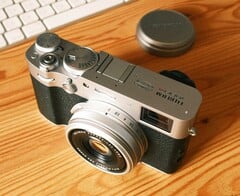 С сентября стоимость камеры Fujifilm X100 VI увеличится на 200 евро по сравнению с прежней ценой.