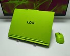 Модель Lenovo LOQ 15 в цвете «Surge Green» трудно не заметить