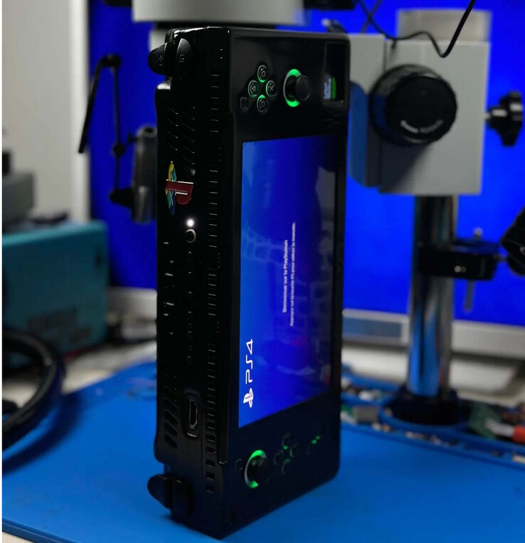 Портативная консоль PS4 довольно громоздкая (Источник изображения: wewillmakeitnow)