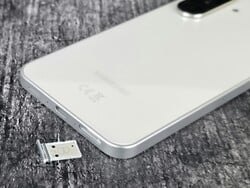 Слот для карт памяти Galaxy A36 5G