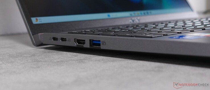 2 x USB-C с DP и PD; HDMI; USB-A 3.2 Gen 1