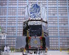 Инженеры НАСА устанавливают солнцезащитный экран на космическом телескопе Нэнси Грейс Роман (Источник изображения: НАСА и София Робертс)