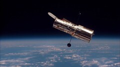Космический телескоп Хаббл в космосе (Источник изображения: NASA)