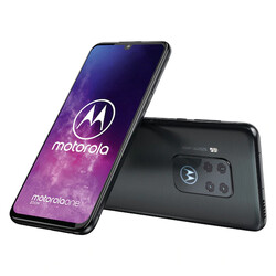 Обзор смартфона Motorola One Zoom. Тестовый образец любезно предоставлен компанией Motorola Germany.