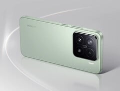 Xiaomi 16 придет на смену Xiaomi 15 (на фото), получив более емкий аккумулятор и другие заметные улучшения. (Источник изображения: Xiaomi)