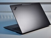 Внешний вид Yoga, качество ThinkPad, набор функций ThinkBook: ThinkPad X9-14 от Lenovo стирает границы (на фото: Lenovo ThinkPad X9-14 G1 Aura Edition, источник изображения: Бенджамин Херциг)