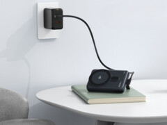 Магнитный банк Selore&S-Global Magnetic Power Bank 10,000mAh (на фото) уже в продаже. (Источник изображения: Selore&S-Global, отредактировано)