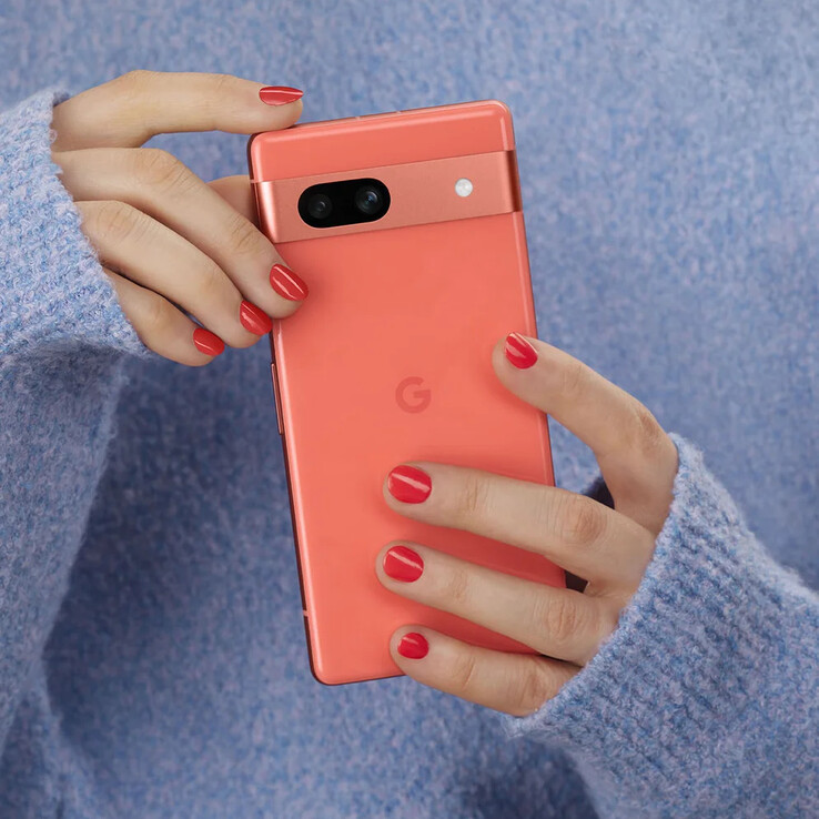 Коралловый" цвет ранее предлагался в комплекте с Pixel 7a. (Источник изображения: Google)