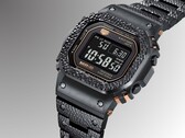 В модели MRG-B5000HT-1 используется негативный ЖК-дисплей, соответствующий сдержанному темно-серому цвету DLC-покрытия (Источник изображения: Casio)