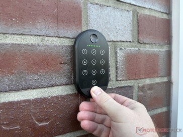Yale Smart Keypad 2 - отпечаток пальца в использовании