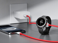 Кабель 2-в-1 SuperVOOC может обеспечить до 67 Вт мощности для телефона и 10 Вт для смарт-часов. На фото: кабель, подключенный к устройствам. (Источник изображения: OnePlus)
