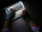Приказы о слежке в Великобритании вызвали ответную реакцию США из-за проблем с конфиденциальностью и безопасностью (Источник изображения: Towfiqu Barbhuiya, Unsplash)