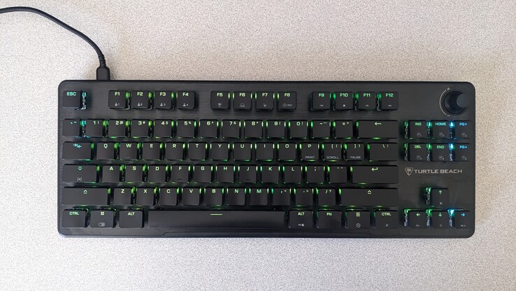 Вид сверху клавиатуры Turtle Beach Vulcan II TKL с подсветкой AIMO RGB