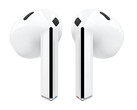 Серия Galaxy Buds3 во многом опирается на дизайн своего главного конкурента. (Источник изображения: Эван Бласс)