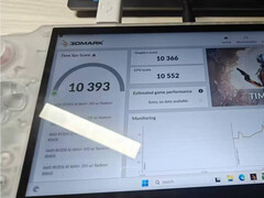 GPD Win 5 будет поддерживать батарею емкостью 80 Втч, как Asus ROG Ally X, но с помощью внешнего батарейного блока. (Источник изображения: QQ через @9550pro)