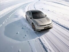 EV с Na-ионной батареей CATL в холодную погоду.