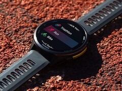 Компания Garmin может работать над новыми тренировками по плаванию и ходьбе, возможно, для модели Forerunner 970 (вверху). (Источник изображения: Garmin)