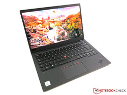 На обзоре: Lenovo ThinkPad X1 Carbon 2020. Тестовый образец предоставлен компанией Lenovo